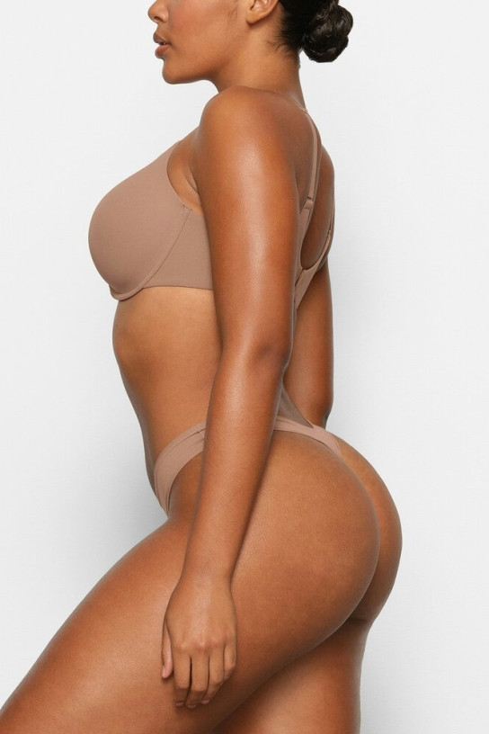 Skims Fits Everybody T-Shirt Bra